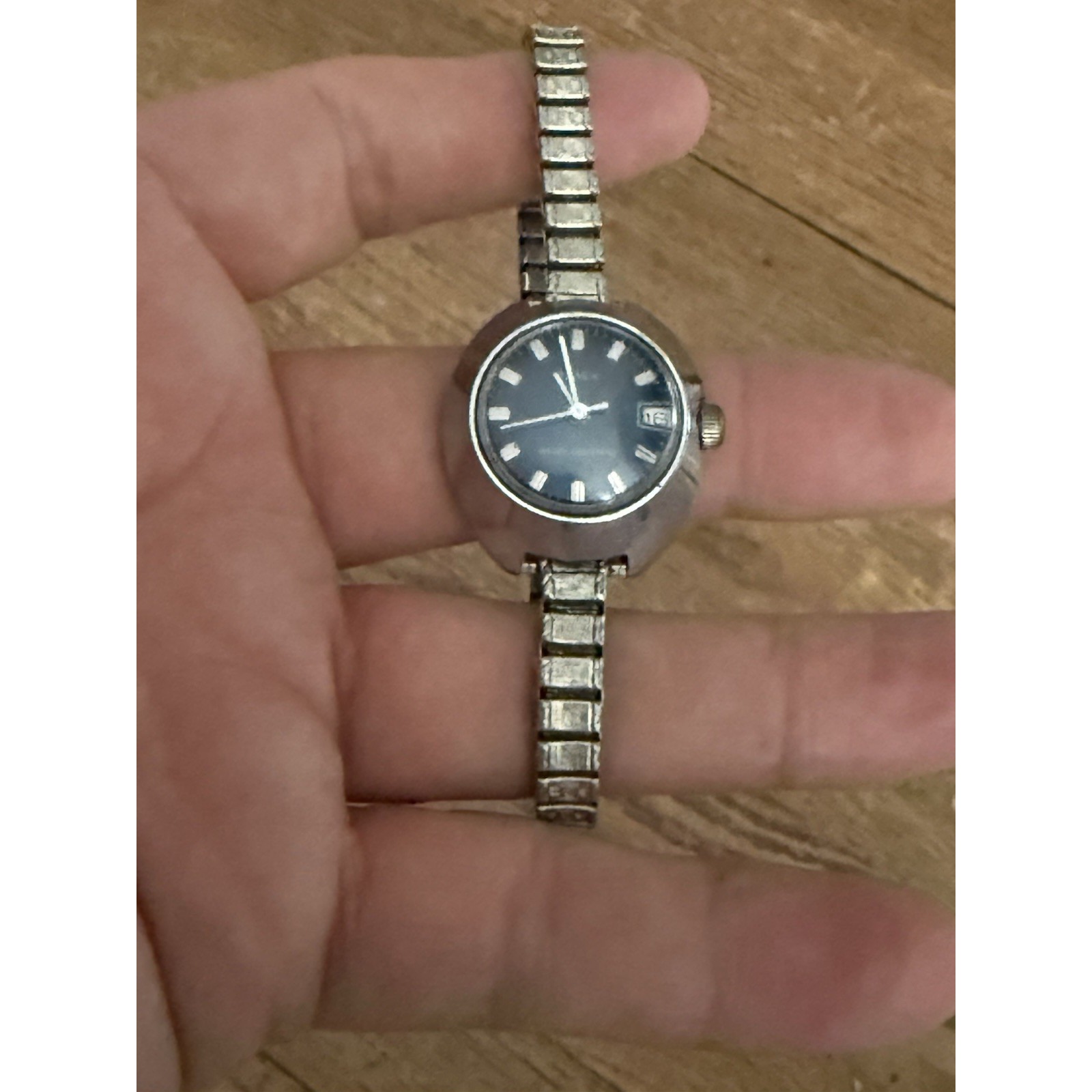 Vintage Timex Womens Watch Silver Tone Blue Dial Manual Wind Working
